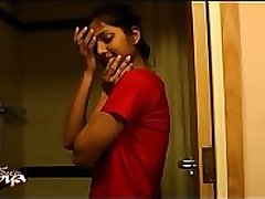 hot sexy indian amateur babe divya in shower